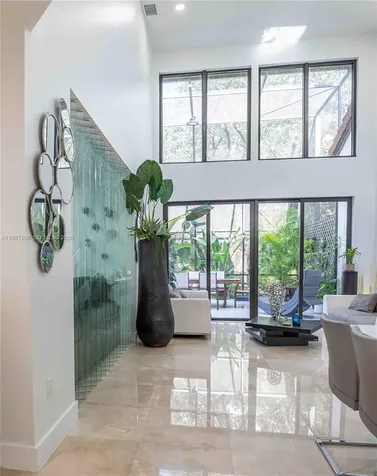 4957 NW 93rd Doral Place Doral FL 33178
