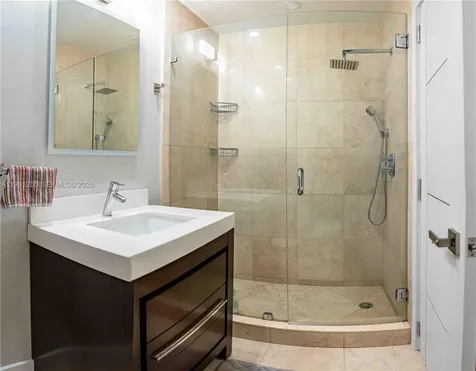 4957 NW 93rd Doral Place Doral FL 33178