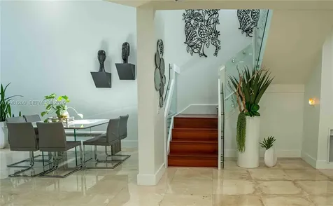 4957 NW 93rd Doral Place Doral FL 33178