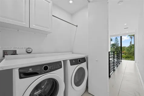 1056 N Victoria Park Road Fort Lauderdale FL 33304