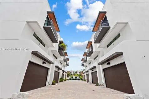 1056 N Victoria Park Road Fort Lauderdale FL 33304