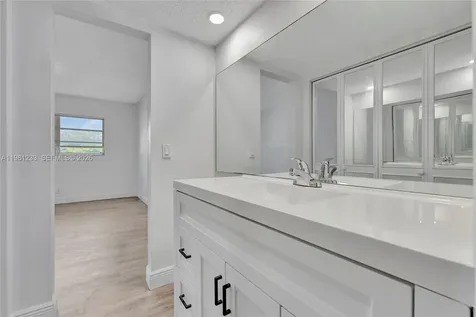 2060 NW 81st Avenue Pembroke Pines FL 33024