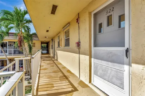 2060 NW 81st Avenue Pembroke Pines FL 33024