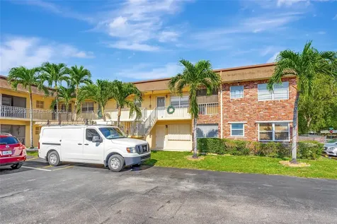 2060 NW 81st Avenue Pembroke Pines FL 33024