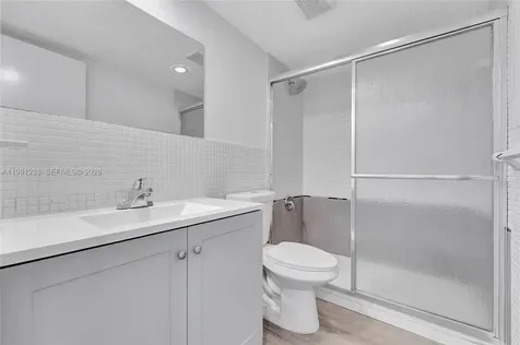2060 NW 81st Avenue Pembroke Pines FL 33024