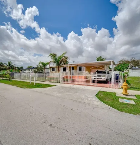 17950 NW 6th Court Miami Gardens FL 33169