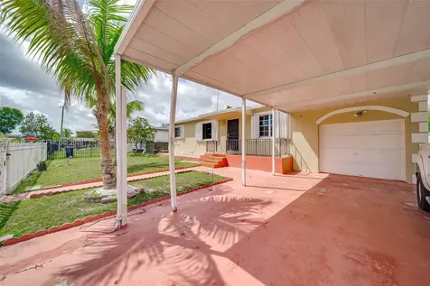 17950 NW 6th Court Miami Gardens FL 33169