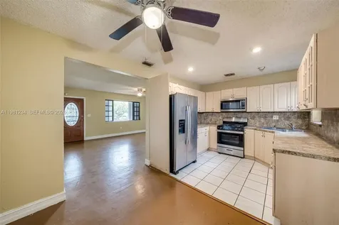 17950 NW 6th Court Miami Gardens FL 33169