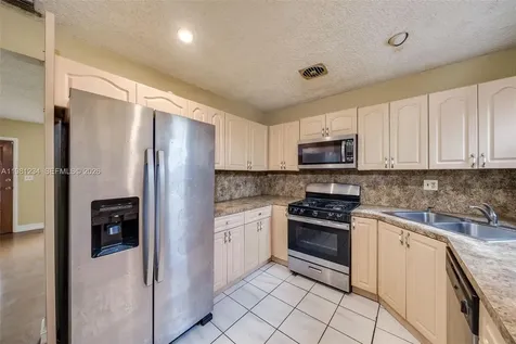 17950 NW 6th Court Miami Gardens FL 33169