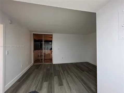 5050 NW 7th Street Miami FL 33126