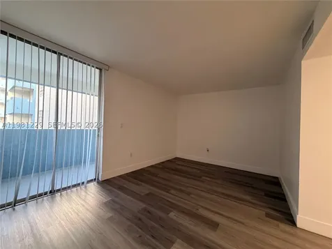 5050 NW 7th Street Miami FL 33126