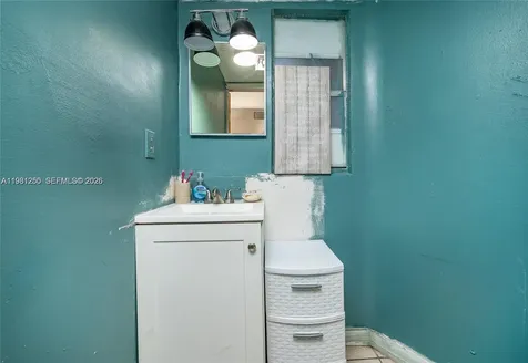 2610 NW 33rd Street Miami FL 33142