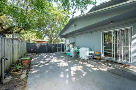 2610 NW 33rd Street Miami FL 33142
