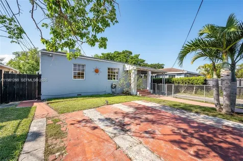 2610 NW 33rd Street Miami FL 33142