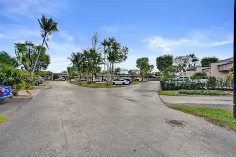 7382 SW 105th Place Miami FL 33173