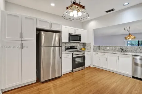 7382 SW 105th Place Miami FL 33173
