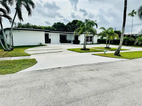 1940 NE 186th Drive North Miami Beach FL 33179