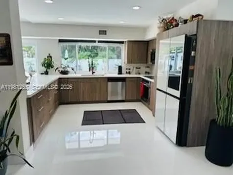 1940 NE 186th Drive North Miami Beach FL 33179