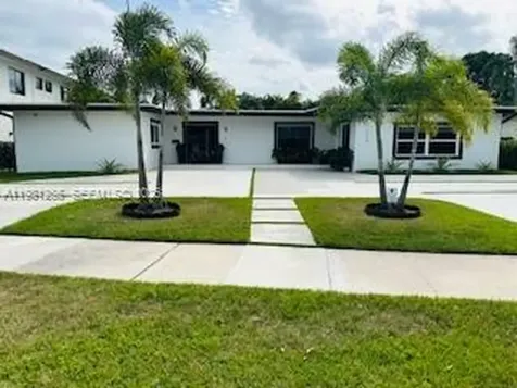 1940 NE 186th Drive North Miami Beach FL 33179