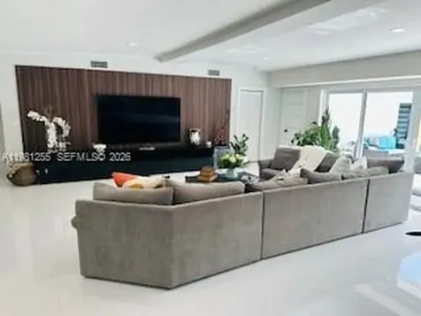 1940 NE 186th Drive North Miami Beach FL 33179