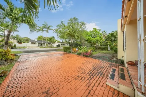 512 Mendoza Avenue Coral Gables FL 33134