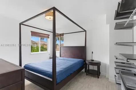 663 Live Oak Lane Weston FL 33327