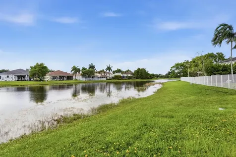663 Live Oak Lane Weston FL 33327