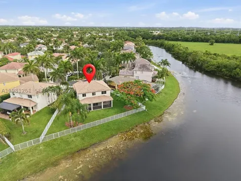 663 Live Oak Lane Weston FL 33327