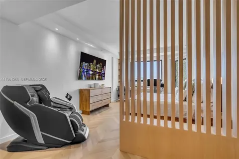 151 Crandon Boulevard Key Biscayne FL 33149