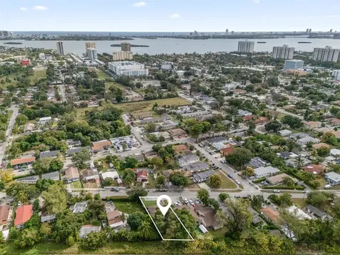 11330 Peachtree Drive Miami FL 33161