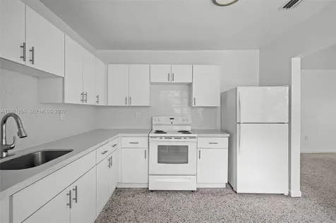 11330 Peachtree Drive Miami FL 33161