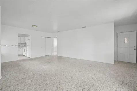 11330 Peachtree Drive Miami FL 33161