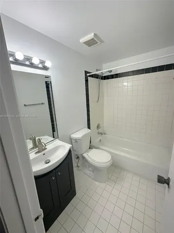 1525 Pennsylvania Avenue Miami Beach FL 33139