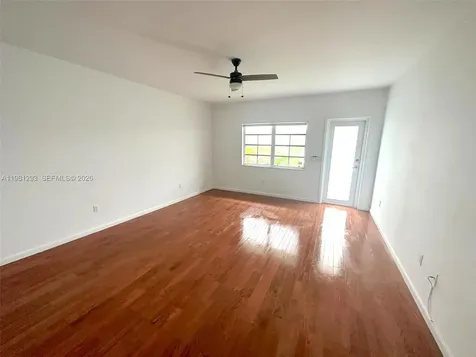 1525 Pennsylvania Avenue Miami Beach FL 33139