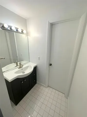 1525 Pennsylvania Avenue Miami Beach FL 33139