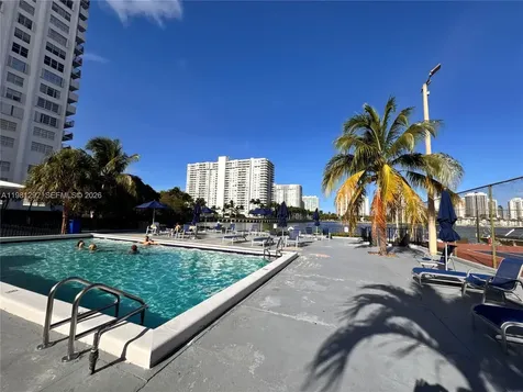 2750 NE 183rd Street Aventura FL 33160