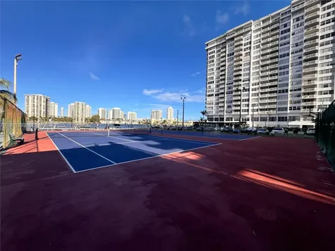 2750 NE 183rd Street Aventura FL 33160