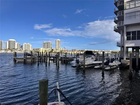 2750 NE 183rd Street Aventura FL 33160