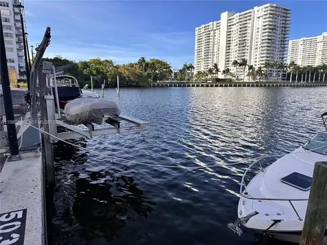 2750 NE 183rd Street Aventura FL 33160