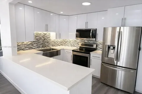 2750 NE 183rd Street Aventura FL 33160