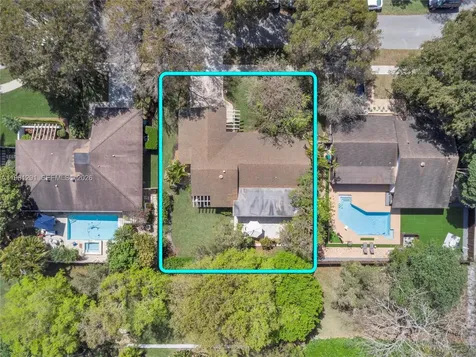 11611 SW 106th Terrace Miami FL 33176