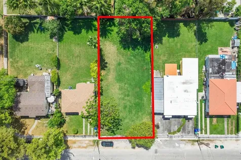 1922 NW 33rd Street Miami FL 33142