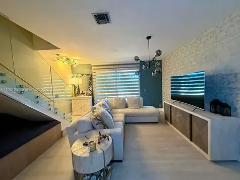3813 Tree Top Drive Weston FL 33332