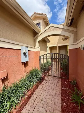 3813 Tree Top Drive Weston FL 33332