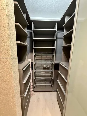 3813 Tree Top Drive Weston FL 33332