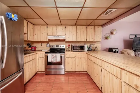 2610 NW 33rd Street Miami FL 33142