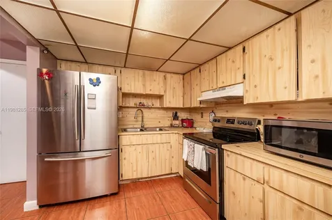 2610 NW 33rd Street Miami FL 33142