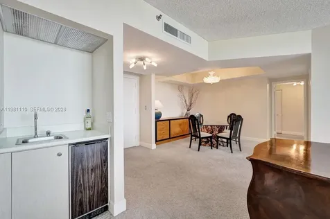 20281 E Country Club Drive Aventura FL 33180