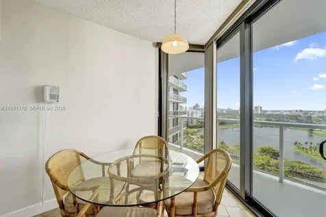 20281 E Country Club Drive Aventura FL 33180