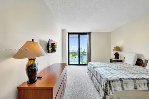 20281 E Country Club Drive Aventura FL 33180